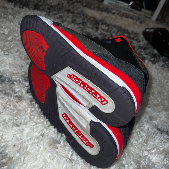 Air Jordans 3 Black/Red Crimsons - Picture 7 of 7